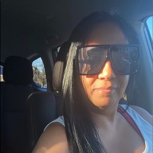 Meet your Posher, Virginia